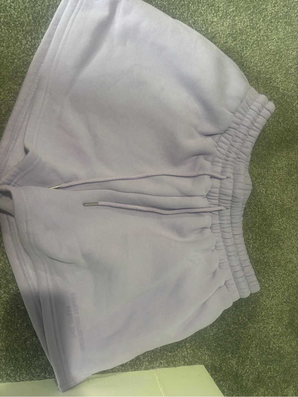 Comfrt Women’s Lavender Elastic-Waist Casual Shorts